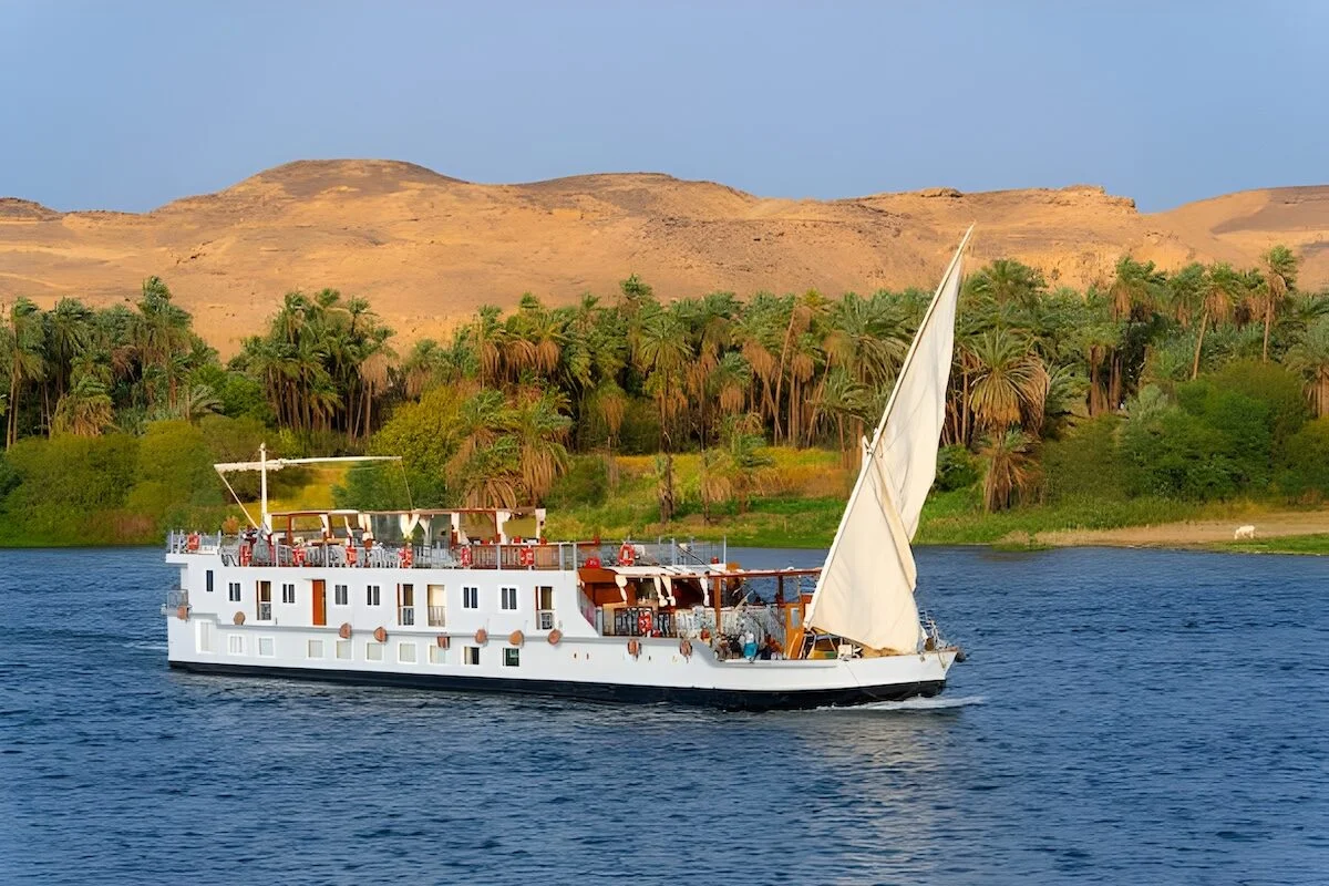 Nile Valley Travel Guide: Luxor, Aswan & Ancient Wonders